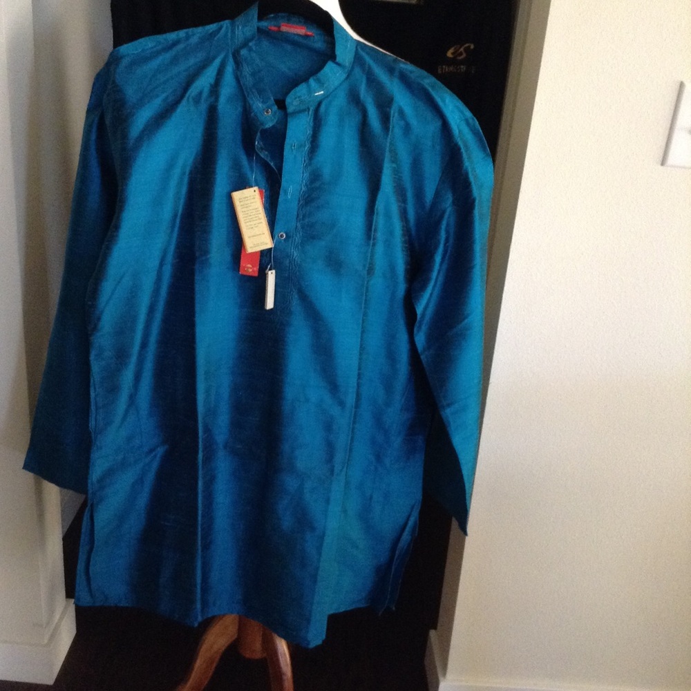 Men’s pure silk shirt in jewel tone blue